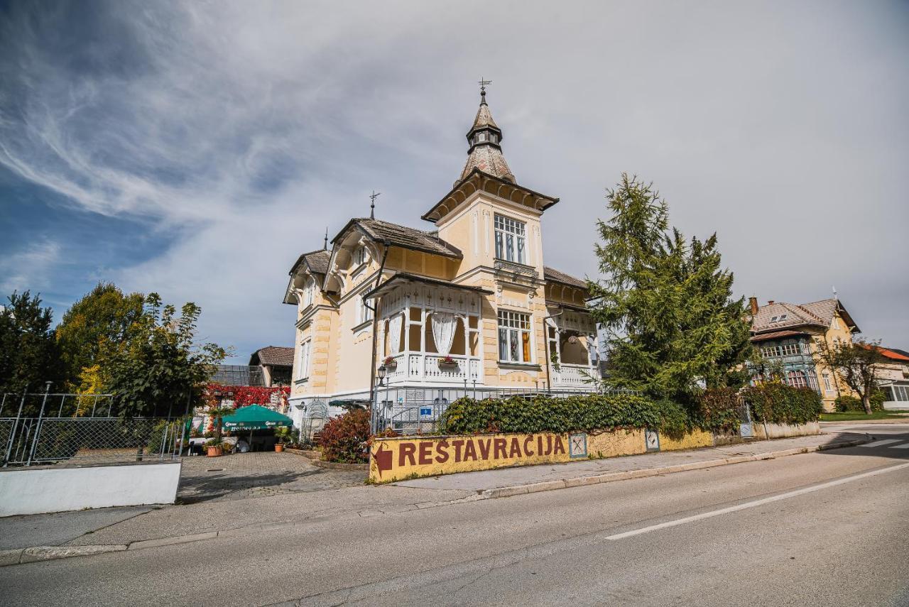 Guest House Veronika Kocevje Exteriör bild