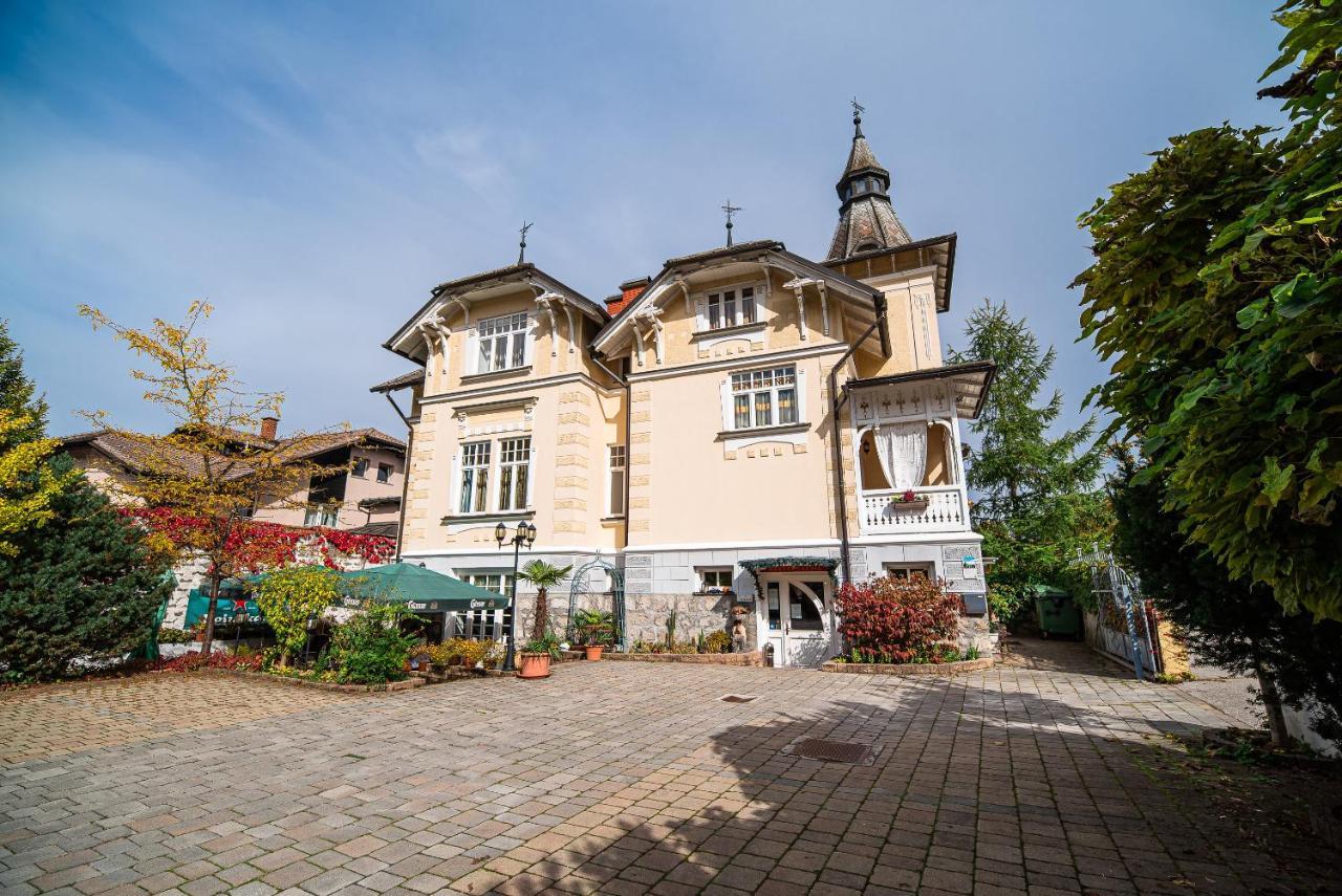 Guest House Veronika Kocevje Exteriör bild